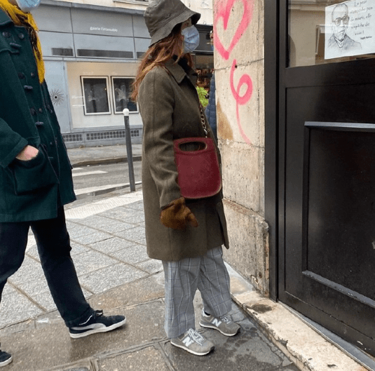 防寒 防寒又时尚的穿搭来了，街头的女生都这样穿