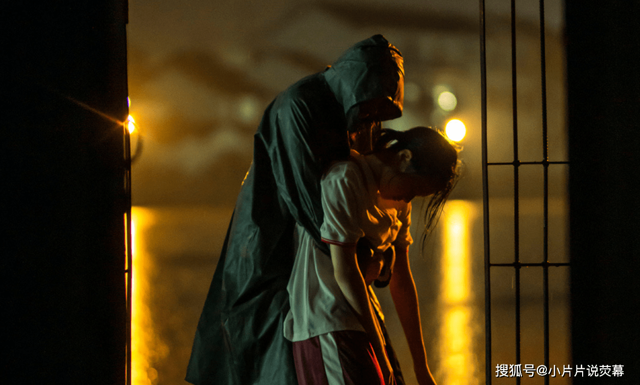 八角亭谜雾剧情简介 a43f5a715a9949999fda8e7f93819230.png