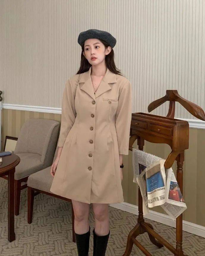 设计 关晓彤的身材一般人学不来，西服下全是美腿，宁波女孩：实在太养眼！