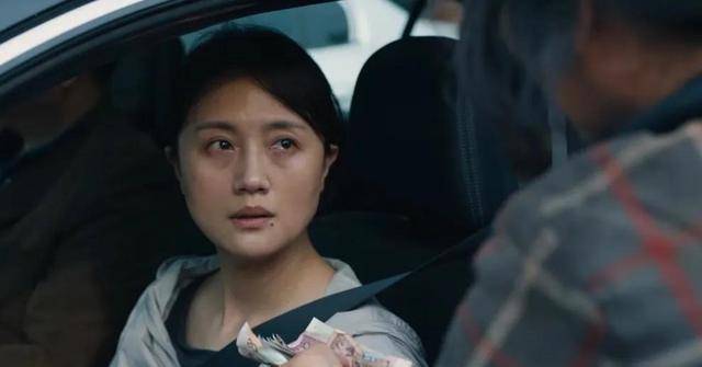 全球|59岁范伟险胜外国影帝，刘德华巩俐落败！这届华鼎奖太精彩