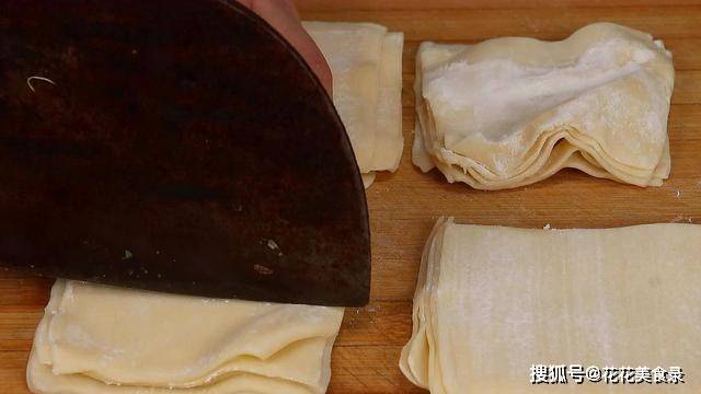 水大叔|今天才知道,原来馄饨皮还能这样吃,实在太香了,上桌就抢光