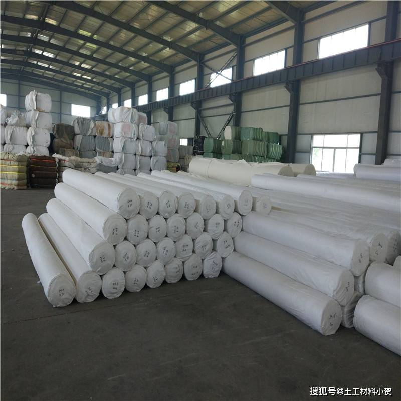 土工布的分类：  