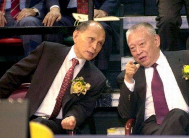 李嘉诚霍英东唯一一次联手,解决董家2百亿债务,还捧出一位一哥_董浩云