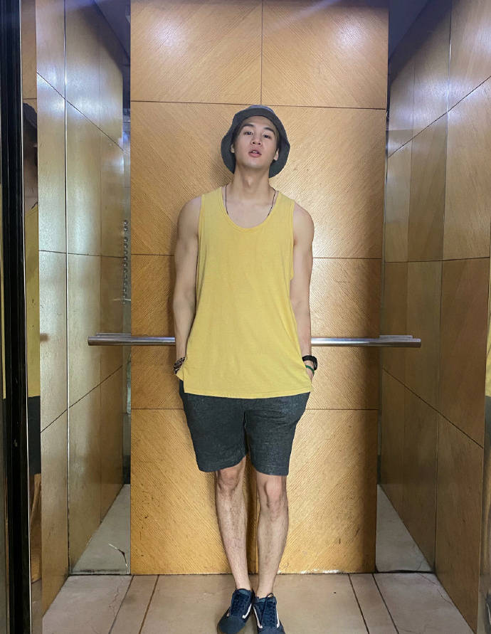 是演員也是運動達人，八塊腹肌加持，誰抵擋得住這種型男的誘惑？ 健身減肥達人 第3张