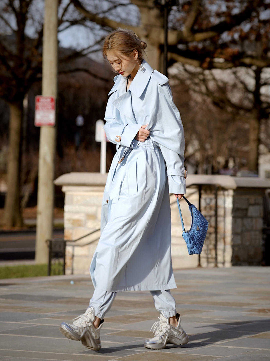 风衣 秋冬买大衣，选这3款更高级洋气，显白衬肤提气质，特别好看