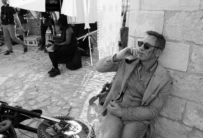 邦德|这部007再好也不值得高兴，只因这是丹尼尔克雷格的谢幕之作邦德肖恩康纳利_网