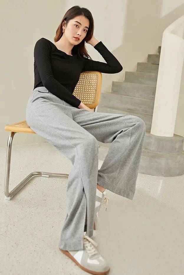 才是秋 毛衣+阔腿裤，才是秋冬最慵懒时髦的打开方式！