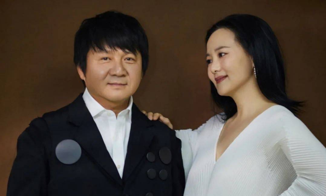 原创结婚18年不生娃她拉他出低谷他陪她登辉煌咏梅栾树太让人羡慕