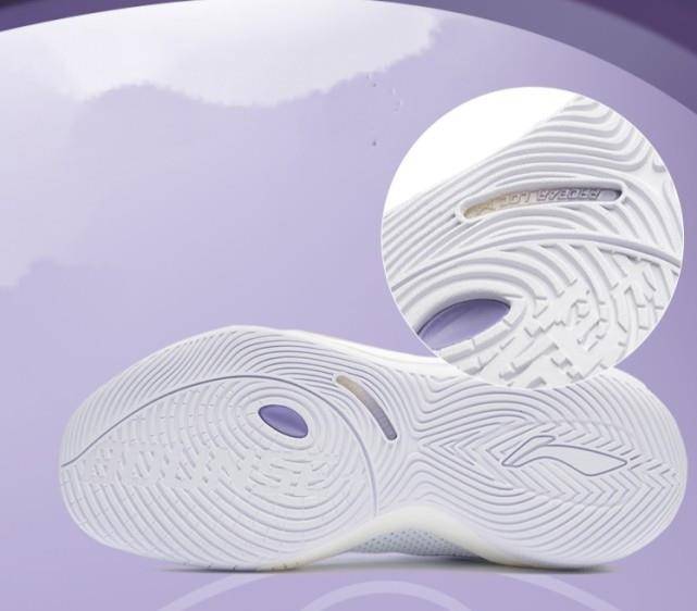 耐克 基础款篮球鞋方面，李宁安踏可以超越耐克阿迪了吧？