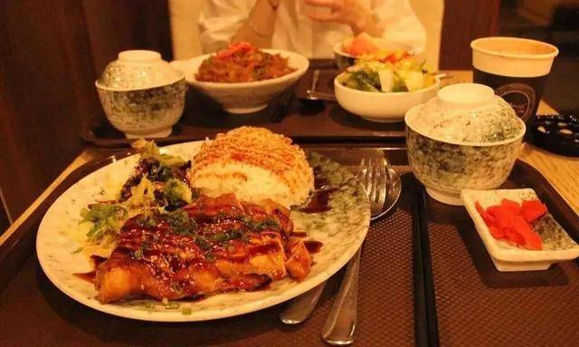 午餐|为啥日本街头没有“专门”的早餐店？专家所言一语中的，有道理