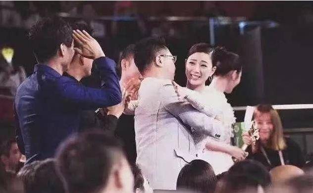 演技|评分仅4.4，却拿了个奖回来，baby越来越接近“大满贯”了