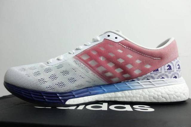 特步 两三百就能买到的好跑鞋，脚感不输上千的国际大牌，你有穿过吗？