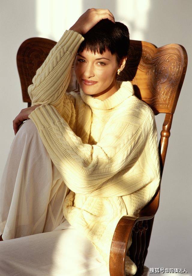 毛衣 怎样能把羊毛衫,外套,针织衫,穿出时尚感,穿搭博主亲自指导