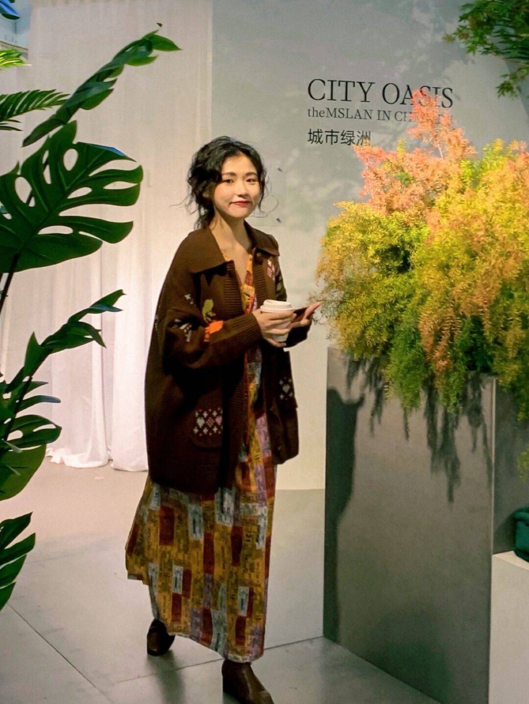 个性 秋冬穿搭还没头绪?试试这几组“穿搭公式”,日常实用又保暖