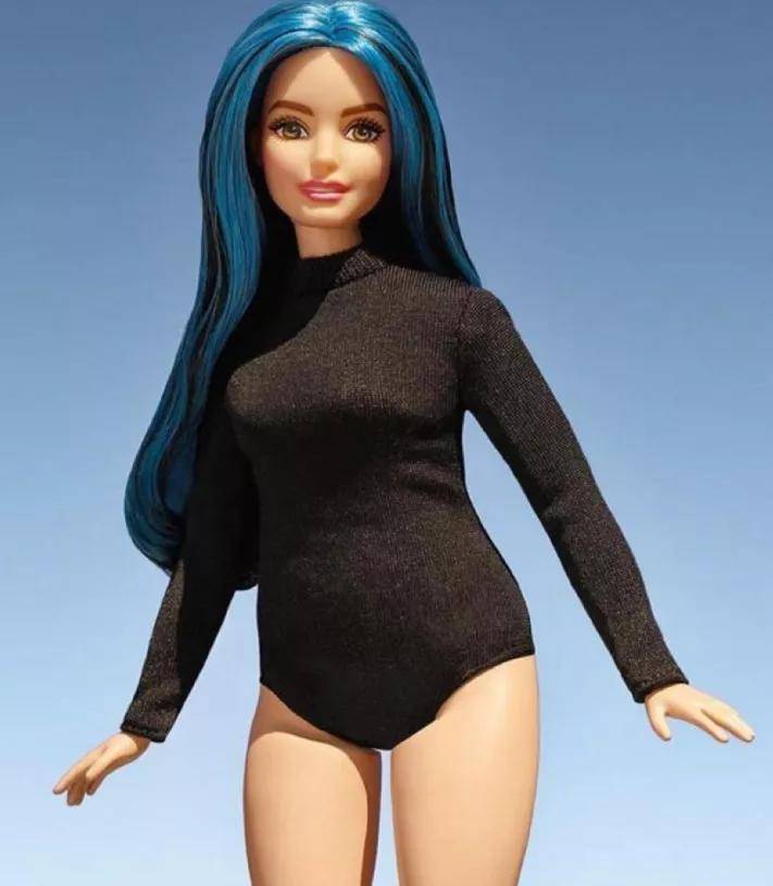 审美火了几十年的少女偶像终于绷不住去do脸了…