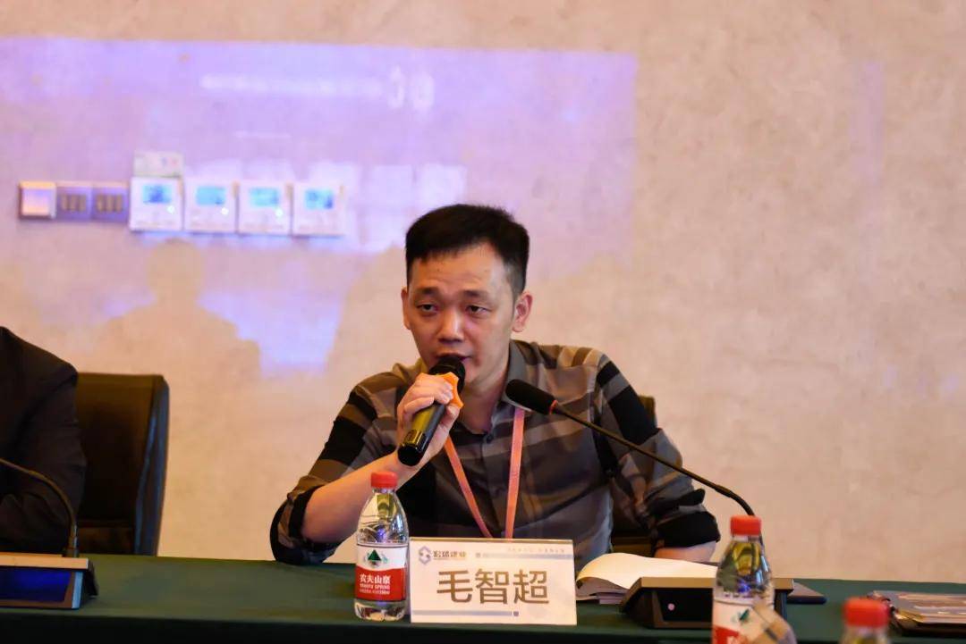 携手同行 共赢未来——集团召开市场经营座谈会_周金旺