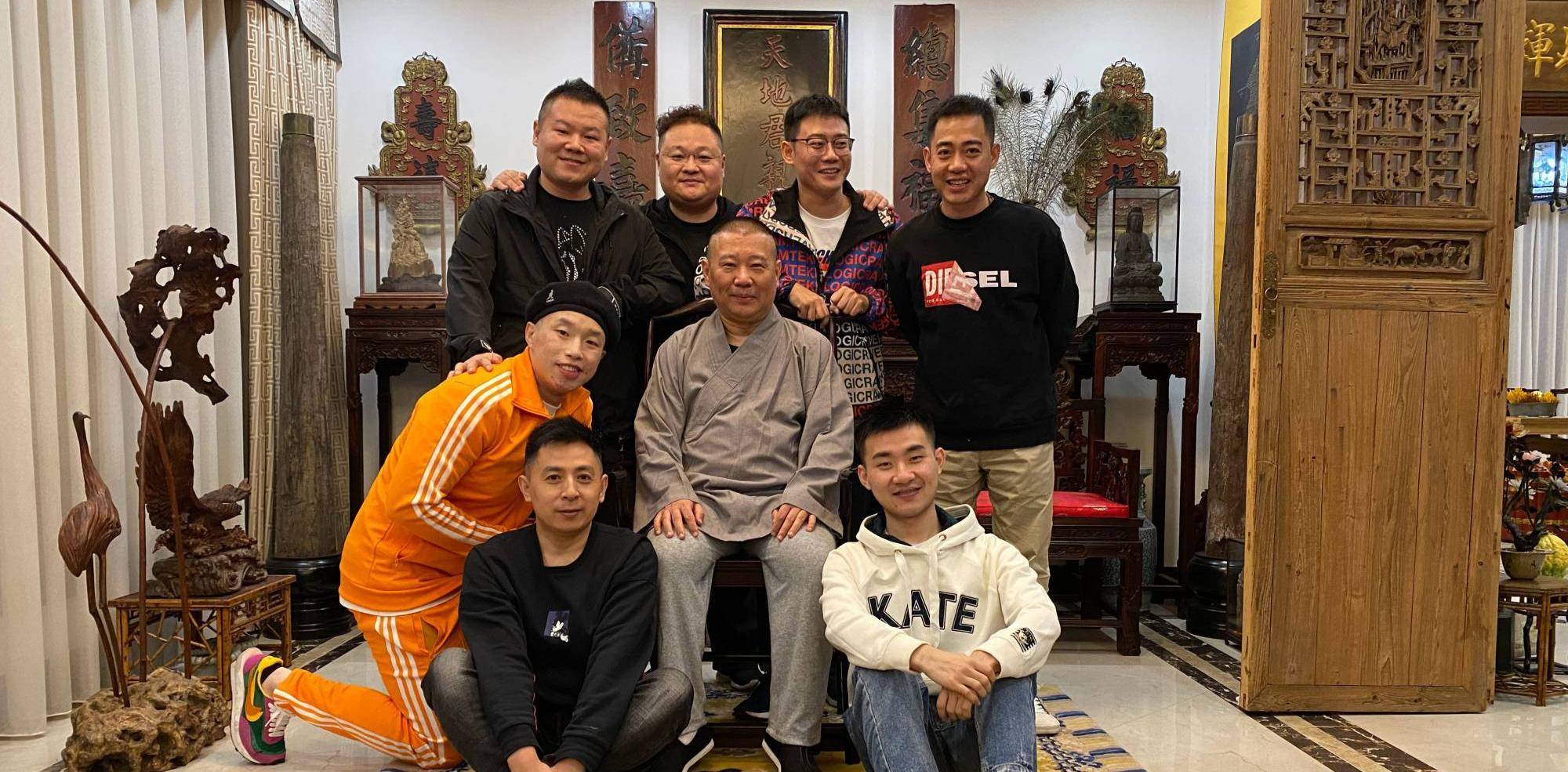 小剧场|张九南灵活抖包袱，不愧是从小剧场一步一个脚印走出来的相声艺人