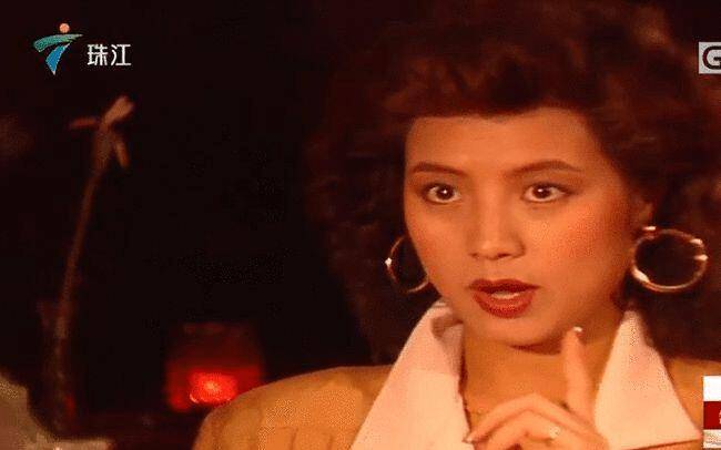 du|三十年前红遍广东的萨仁高娃真彩的人生,59岁的她活出真我风采