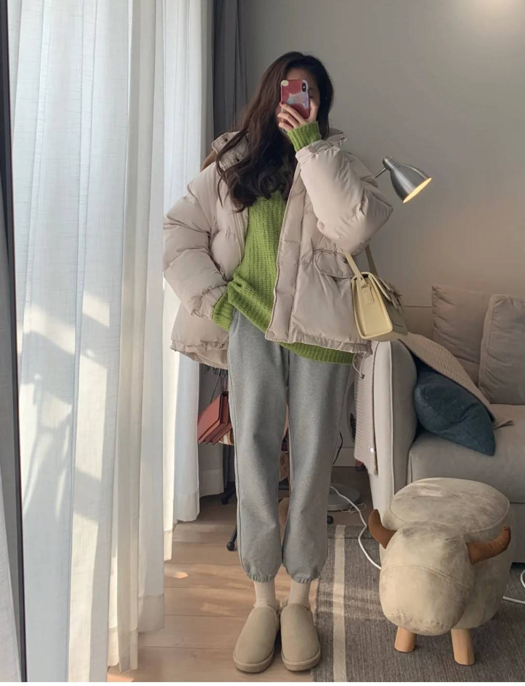 羊羔 深秋冬保暖高级穿搭look,这三种让你轻松禁住凌冽寒风,时尚吸睛