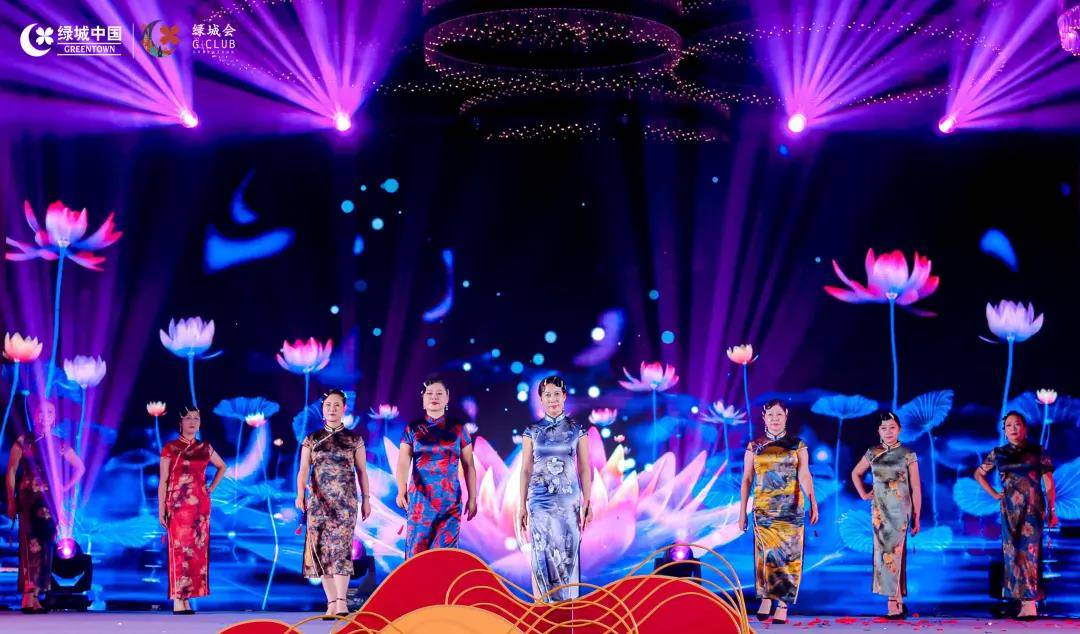 年华 花样的年华，如诗如花亦如歌