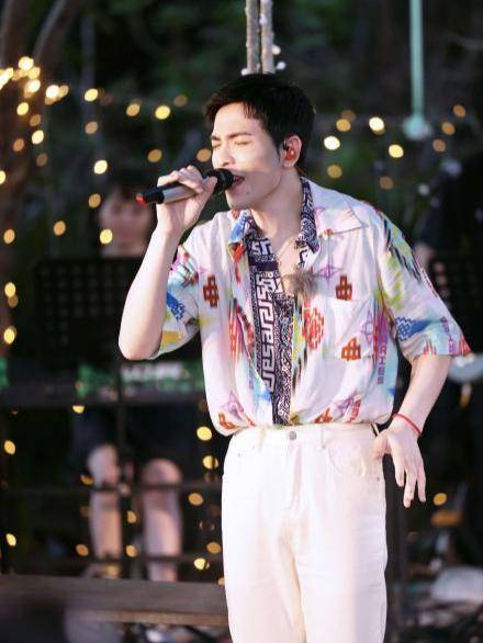 萨哈|《你好生活》萧敬腾燃爆全场,徐梦洁唱彩虹的笑画面多美好?