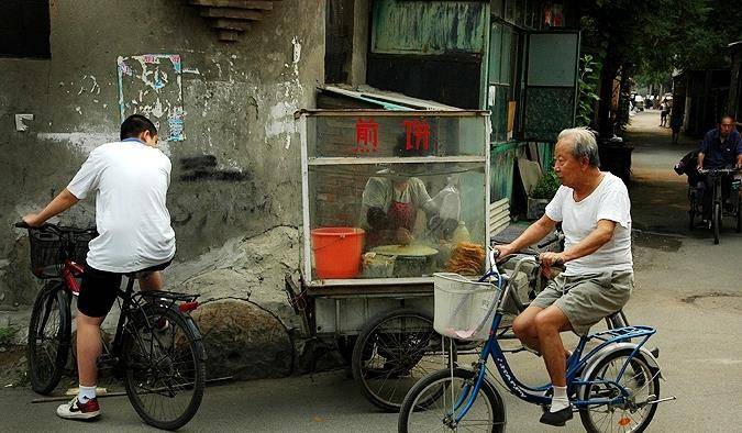 什么|作为著名的美食片导演，陈晓卿在北京吃早餐也会陷入无奈