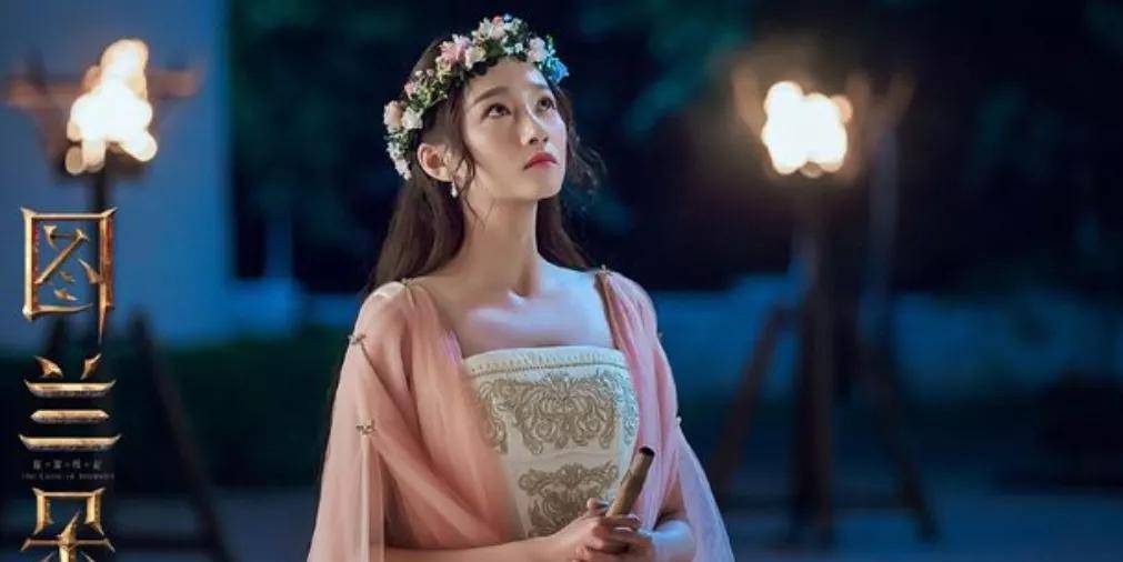 姜文|比烂谁与争锋?姜文胡军熬成打酱油,关晓彤的大长腿没有烟花抢眼