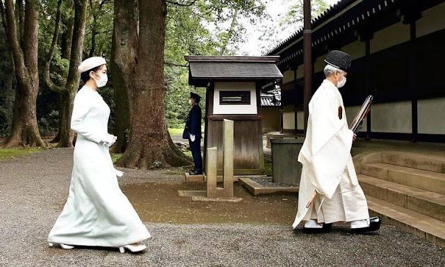 公主 日本真子公主终于穿对衣！全白LOOK素净且优雅，终将“下嫁”平民