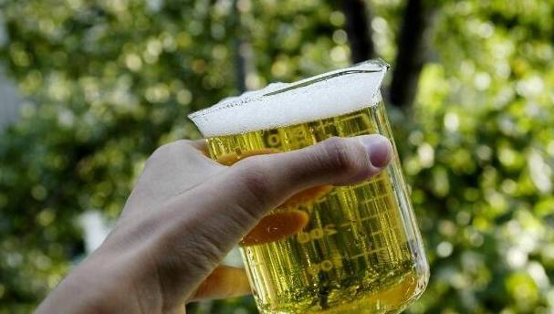 蛋白|肾病医生：尿蛋白无法转阴，还有延缓肾衰的两个办法