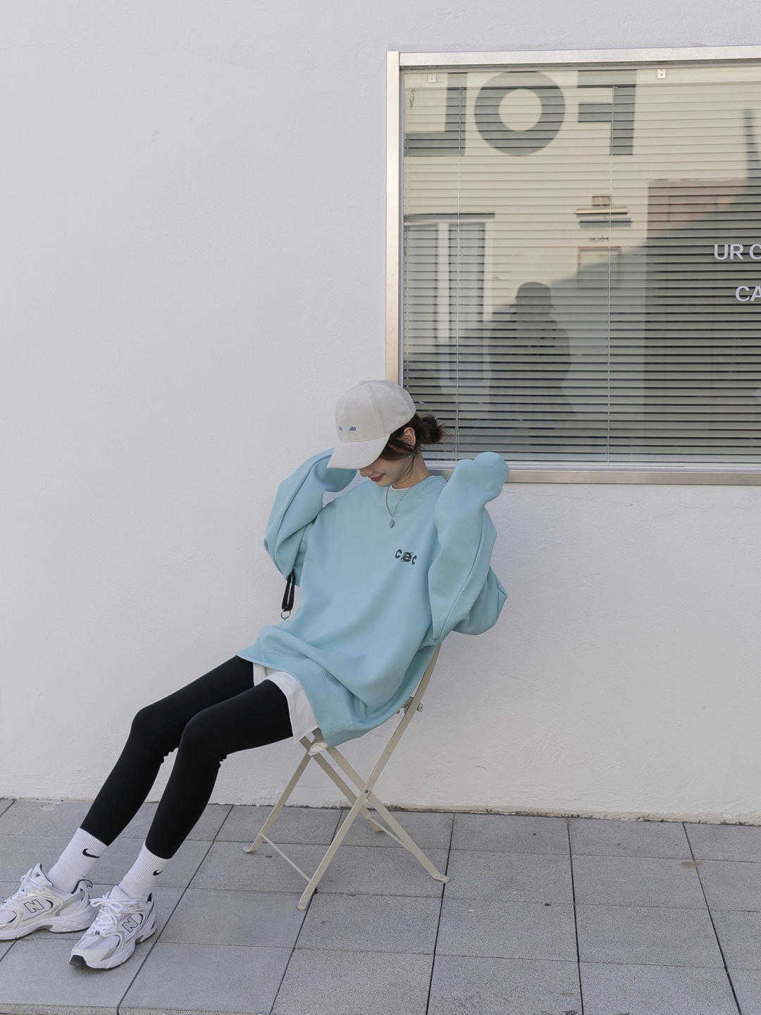 小个子 小个子女生秋冬怎么穿？试试这些卫衣搭配方式，减龄俏皮又保暖