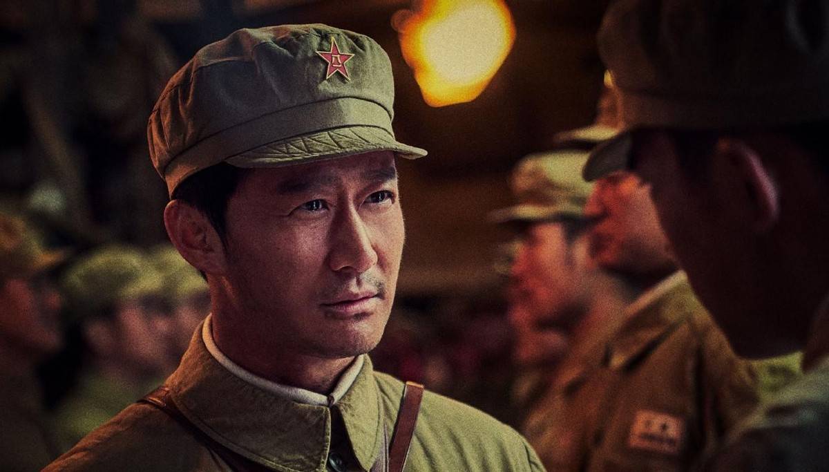 档期|破50亿！《长津湖》刷新26项纪录，湖北日报：预计将超《战狼2》