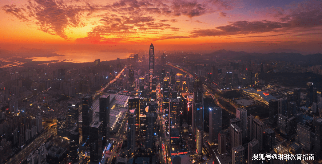 青岛美食排行_青岛备受瞩目的小吃街,人气胜过夫子庙,每到假期就人流如织