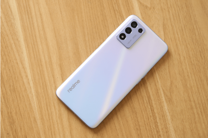 网络|爆款基因实至名归：realme真我Q3s凭海量优势完胜华为nova 9