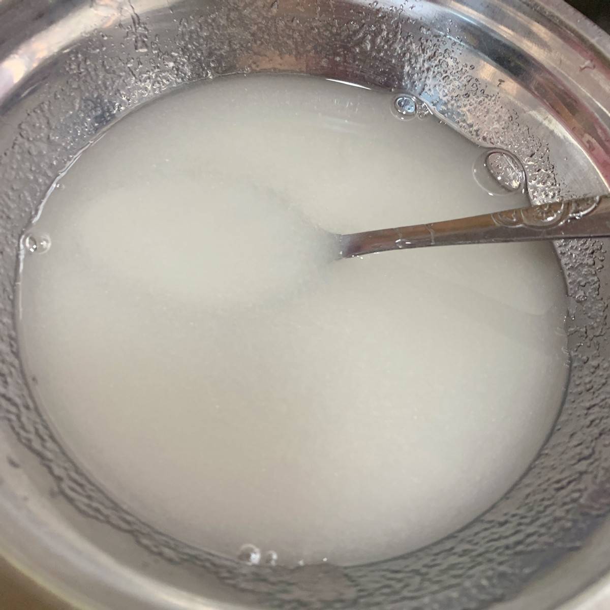 步骤|别给孩子买果冻吃了，教你做“缤纷水果冻”，口感酸甜，清香味美