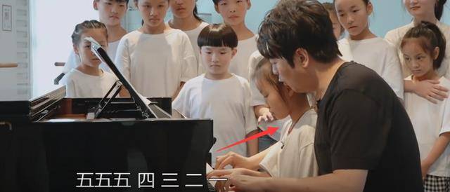 因为|郎朗的新综艺播出，免费给贫苦农村孩子上课，还资助赠送上万钢琴