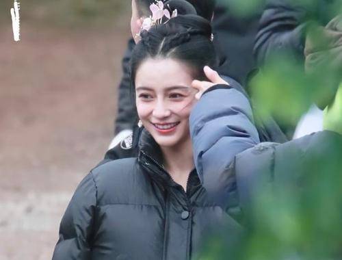 长势|小海绵剧场探班，软萌可爱引马天宇围观，包子脸与baby一模一样