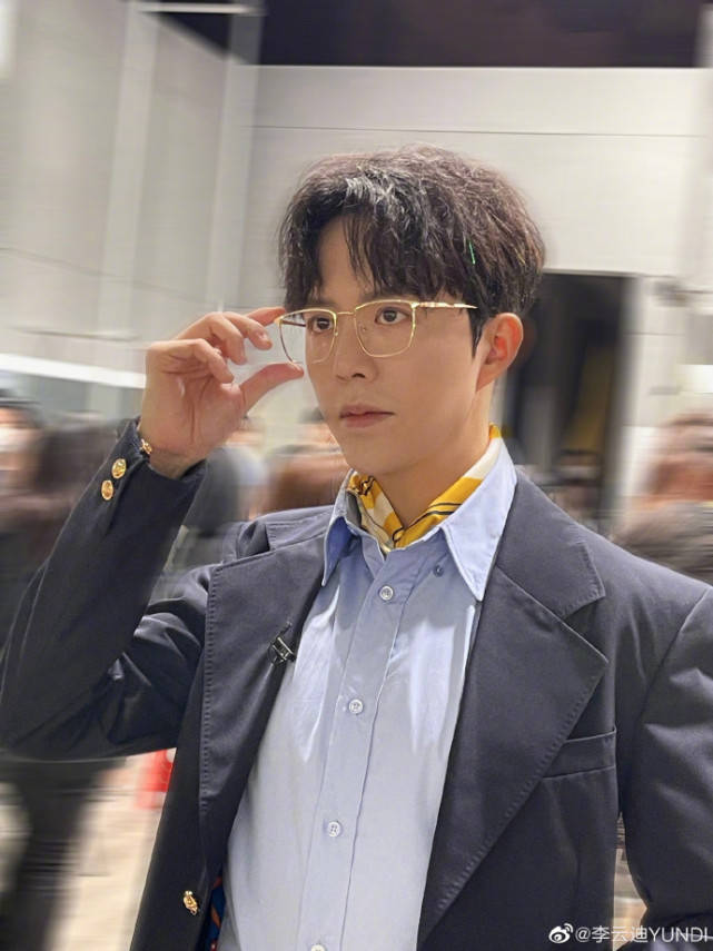 原创卓伟发文曝李云迪借王力宏炒作，早年离异，前妻曾指他婚内出轨