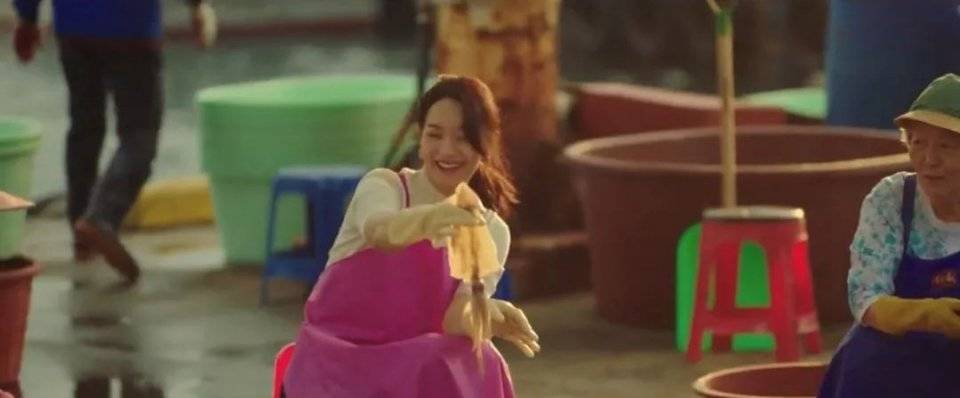 尹惠珍|豆瓣9.0，高质量男性的社交牛逼症，男的女的都不放过