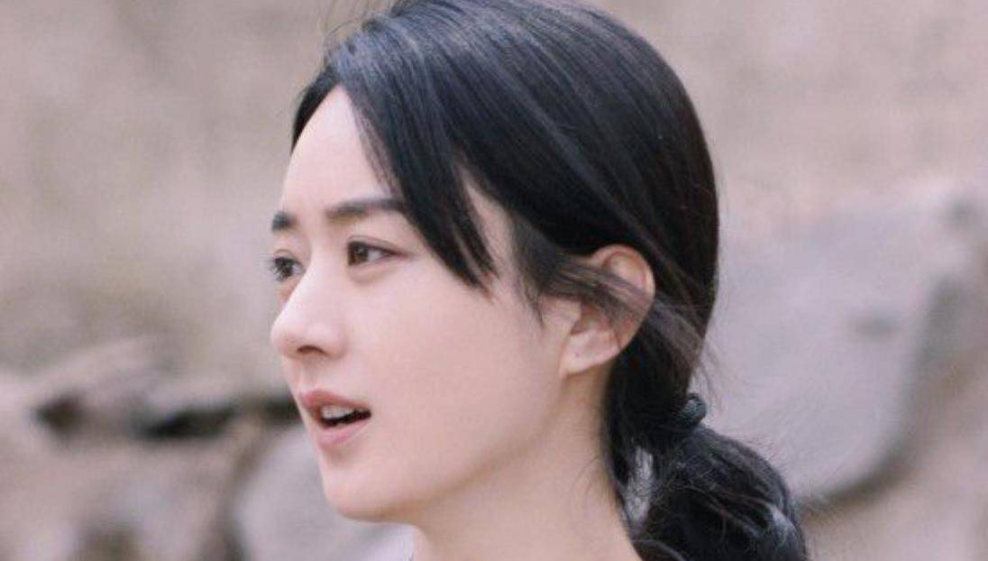 演技|《野蛮生长》赵丽颖和实力派演员共同参演，终于不合作流量演员了