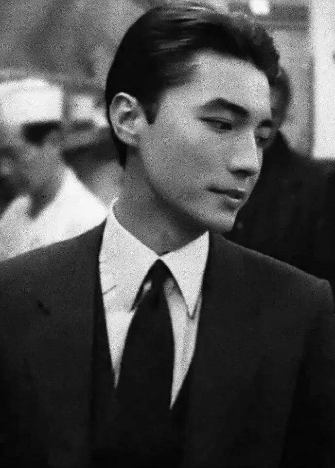 底线|被骂上热搜2年,马思纯和彭于晏这场恋爱,烂透了!