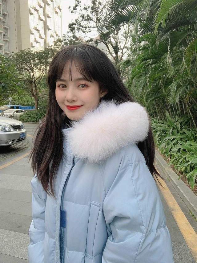 颜色 秋冬季怎么选羽绒服?挑对颜色很重要,今年这几款颜色百搭又高级