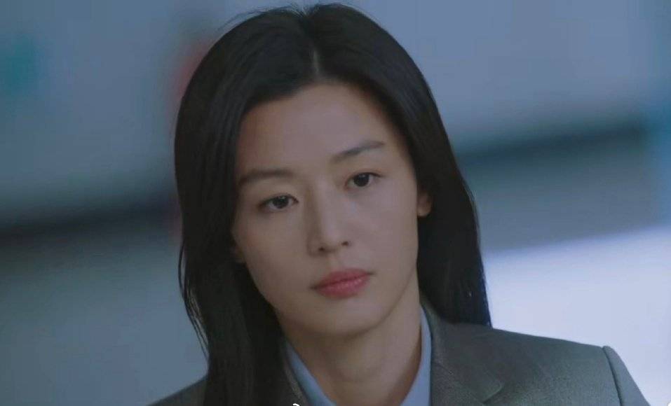 业内人士|全智贤《智异山》口碑不佳，特效差剧情无聊，业内人士发ins吐槽