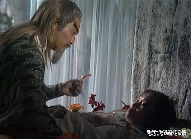 金庸让黄药师爱上梅超风,不是老糊涂,而是为了补上一个大漏洞_冯蘅