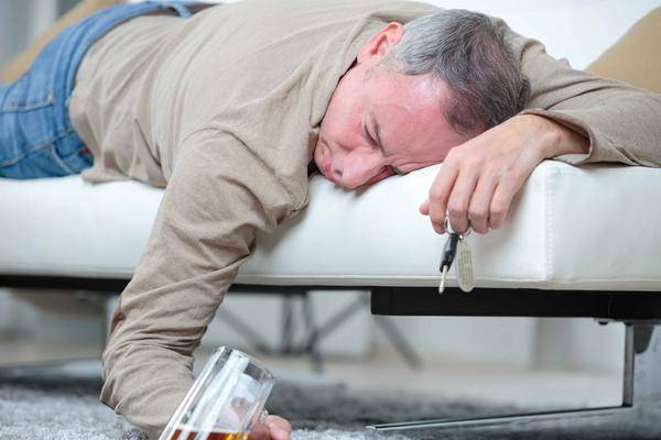 症状|身体出现这6种情况，或是肝脏在向你“告状”，需重视起来