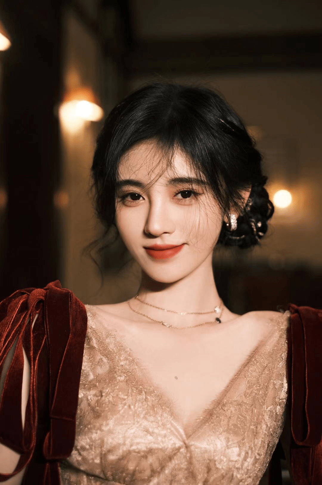 娄艺潇动脸的7位女星，一个比一个神奇，有人请医美专家鉴定自己纯天然