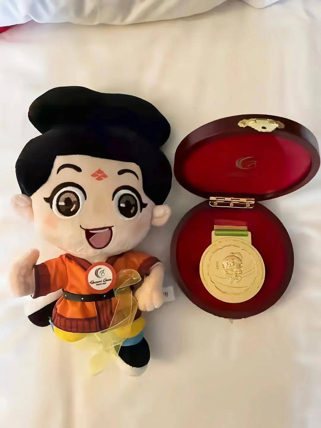打破全国纪录昌宁职校教职工张永强在全国残运会上摘得金牌