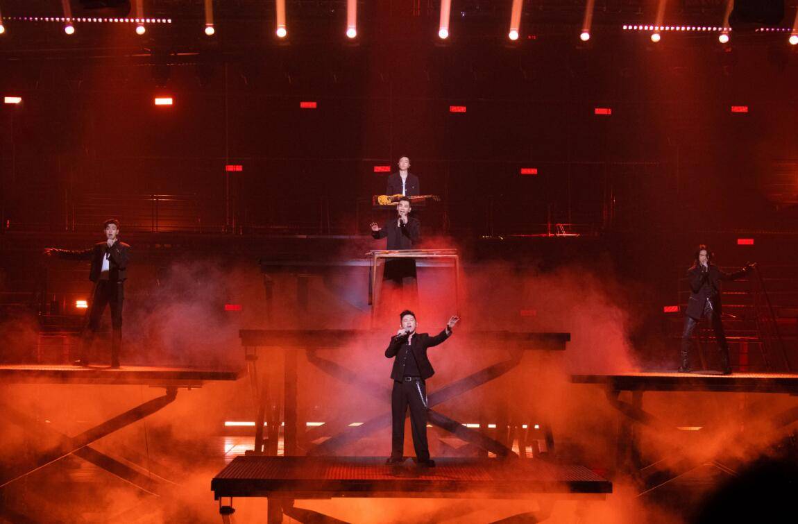 节目组|哥哥成团，1人借兄弟躺赢，1人靠兄弟逆袭，1人输在兄弟“多情”