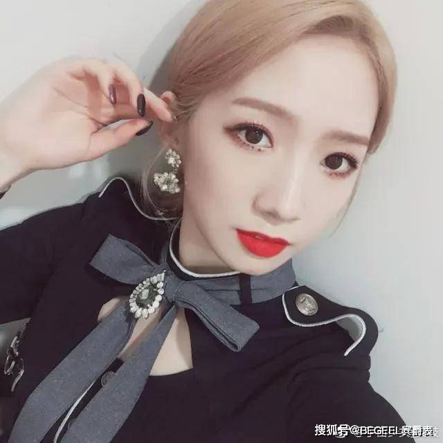 黑色 孟美岐最爱穿西装?驾驭能力太强,轻松穿出女王范