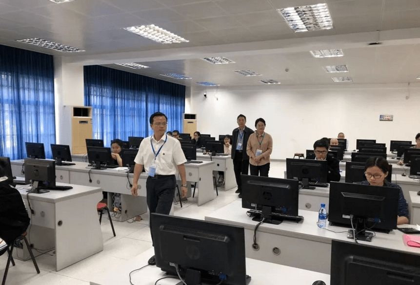 大学录取难度排行_国内考试难度排行榜出炉,高考仅排第三位,榜首“当之无愧”