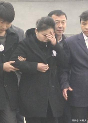 何鸿燊身价“刚出道的时候可能对角色大小会有迷惑